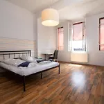 Cityscape Budget Apartments Blaha
