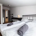 Cityscape Budget Apartments Blaha