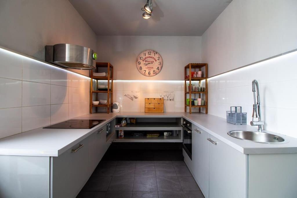 Cityscape Budget Blaha Apartment Budapest